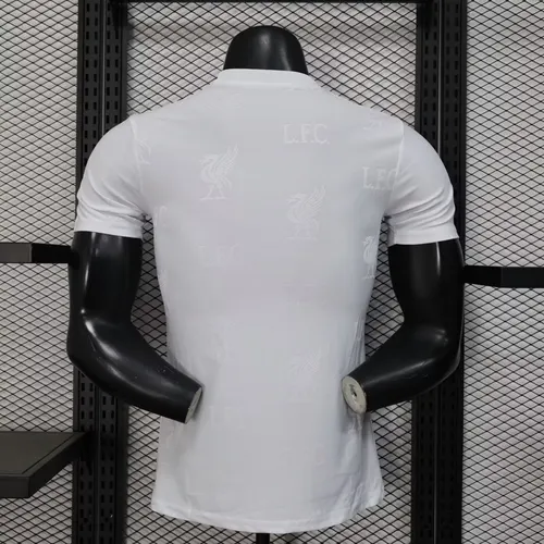 Camisa de Futebol Liverpool Edição Especial 10 Versão Jogador 2025/2026  — view 2