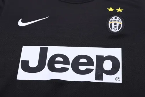 قميص كرة قدم ريترو Juventus الخارجي 2012/2013 جودة تايلاندية  مقاس أطفال — view 4