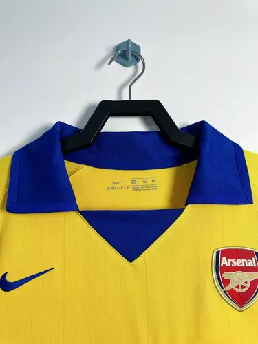 2003-2004 Retro Arsenal Away Football Shirt  — view 3
