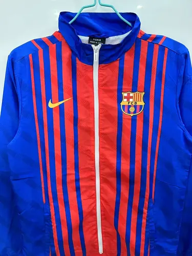 2025/2026 Barcelona Windbreaker Jersey  02 — view 3