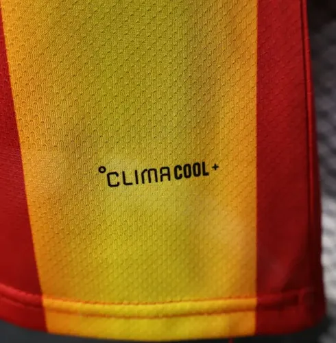 2026 Spielerversion Spain Sonderausgabe 01 Fußballtrikot   — view 7