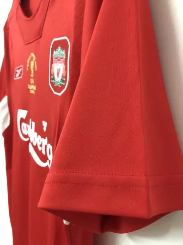 Maillot de football domicile rétro Liverpool 2004/2005  — view 5