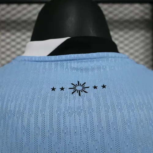 Camiseta de Fútbol 2024 Versión Jugador Uruguay Local AAA calidad fan — view 9