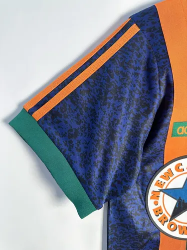 1996-1998 Retro Newcastle United Auswärtstrikot  — view 3