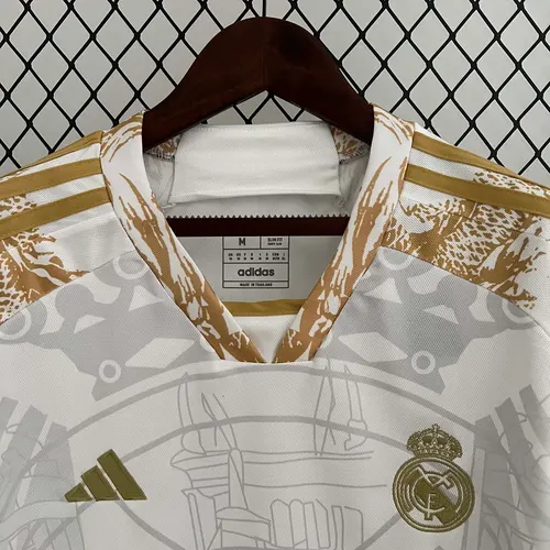 2023/2024 Real Madrid Camisa Edição Especial Dragão Dourado Branco Futebol  — view 4