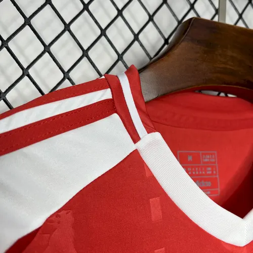 2024/2025 FC Union Berlin Home Football Shirt  — view 3