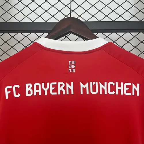 2025/2026 Bayern Munich Home Football Shirt   — view 4