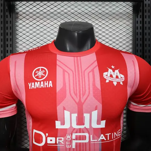 2025/2026 Maillot de football version joueur édition spéciale rouge de l'Olympique de Marseille  — view 3