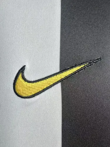 2003-2004 Rétro Juventus Domicile Maillot de Football  — view 6