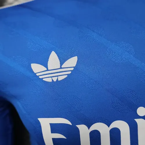 2025/2026 Manga Larga Versión Jugador Camiseta de Fútbol Tercera Visitante del Real Madrid  — view 4