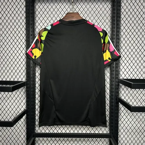 2024/2025 Manchester United Pre-match training Jersey  — view 2