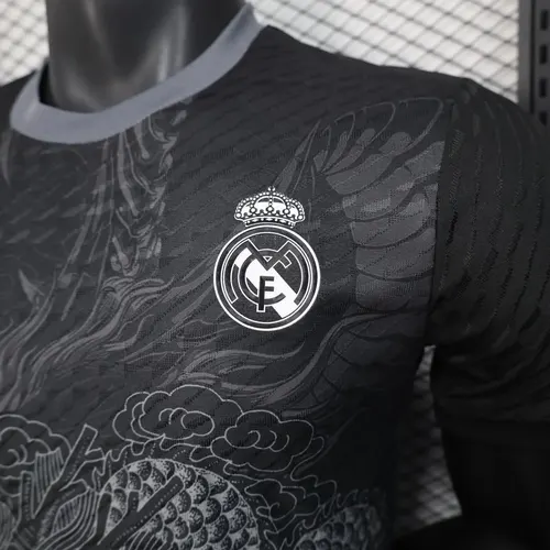 2025/2026 Camiseta de fútbol Real Madrid Edición Especial 32 Versión Jugador  — view 5