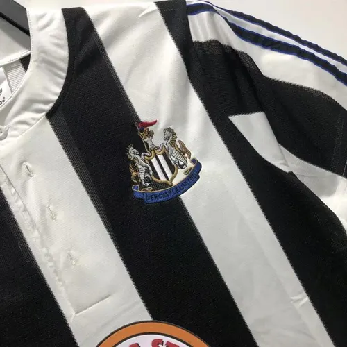 1995/1997 Retro Newcastle United Heim Fußballtrikot  — view 4