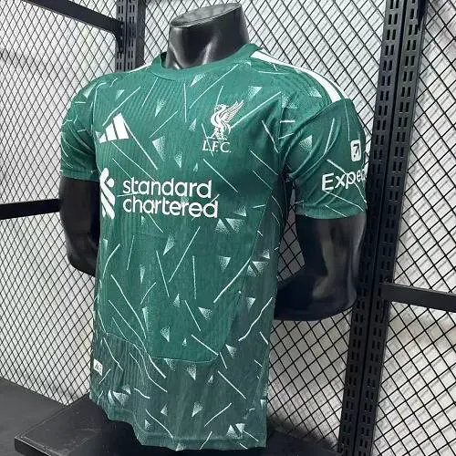 2026/2027 Player Version Liverpool Goalkeeper Football Jersey   — view 4