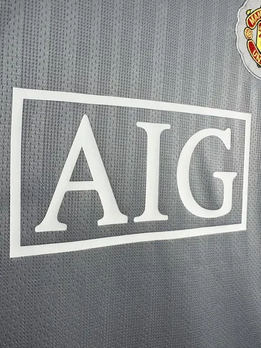 2007/2008 Retro Manchester United Goalkeeper Football Shirt  — view 5