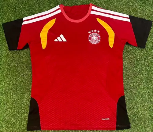 2026/2027 Deutschland Trainingsanzug Rot Fußballtrikot  — view 1