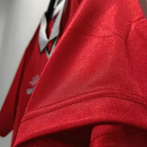 1999/2000 Retro Manchester United Heim Fußballtrikot AAA fan-gradät — view 6
