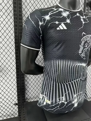 2024/2025 Real Madrid Spielerversion Sonderedition Trikot — view 7
