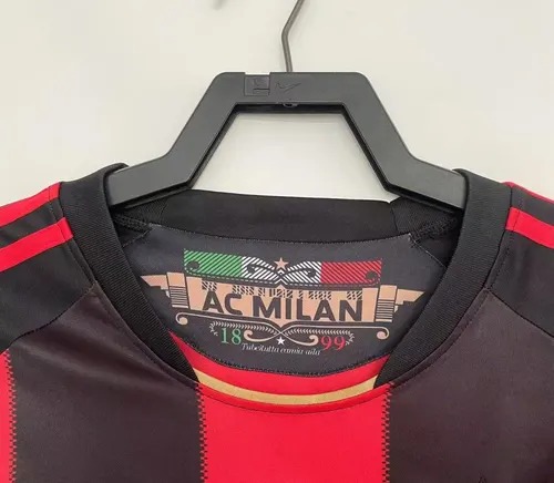 Camiseta de fútbol local retro del AC Milan 2010-2011  — view 3