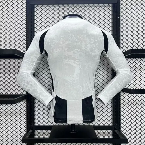 2024/2025 Manches Longues Juventus Domicile  — view 2