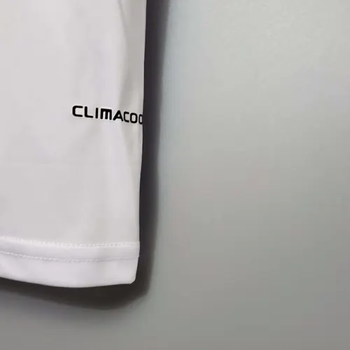 2009/2010 Retro Real Madrid Home Football Shirt  — view 8