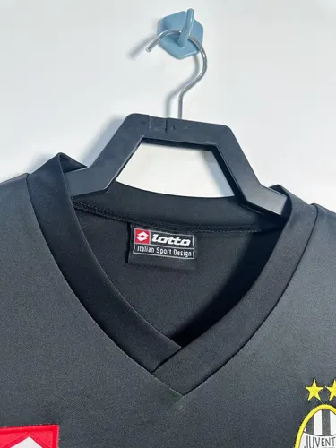 2001-2002 Retro Juventus Away Soccer Jersey  — view 3