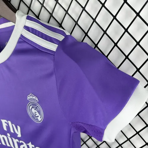 2016/2017 Retro Real Madrid Away Football Shirt  Kids Size — view 5