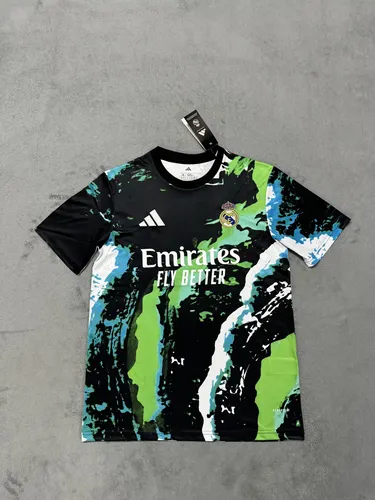 2025/2026 Real Madrid Edición especial Camiseta de fútbol negra y verde  — view 1