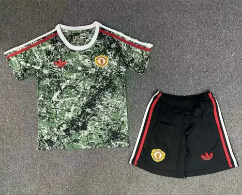 Camisa Edição Conjunta Manchester United 2024/2025  Tamanho Infantil