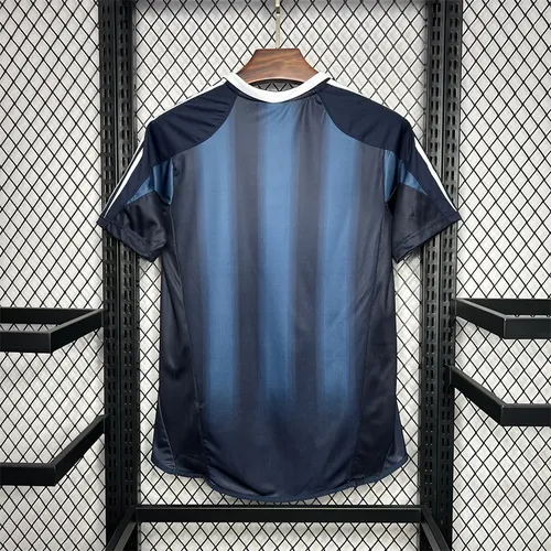 Camisa de Futebol Fora Newcastle United Retrô 2004/2005  — view 2