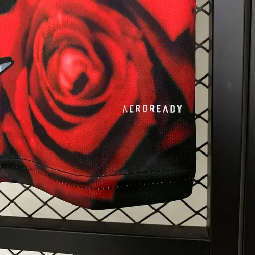 2025/2026 Real Madrid Red Rose Special Edition Fußballtrikot  — view 9