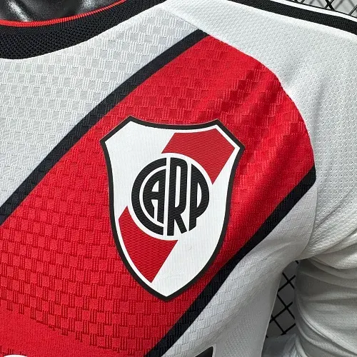 Camiseta de Fútbol Local River Plate Manga Larga Versión Jugador 2026/2027   — view 5