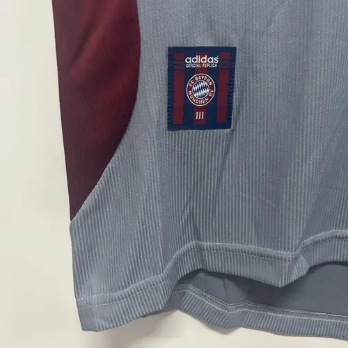 Maillot de football rétro extérieur Bayern Munich 1998/1999 lande — view 9