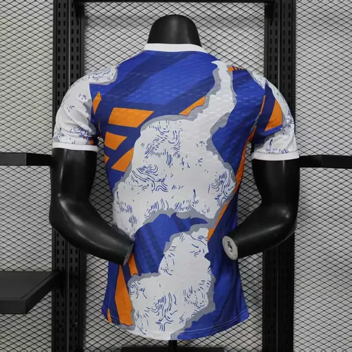 2025/2026 Version Joueur Real Madrid Édition Spéciale 25 Maillot de football  — view 2