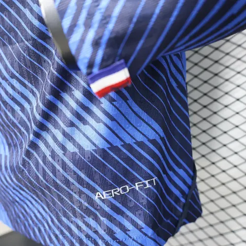 Camisa de Futebol França Home Manga Longa Versão Jogador 2026   — view 10