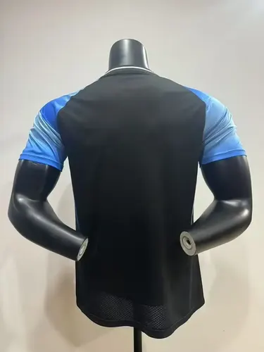 2025/2026 Spieler Version Real Madrid Sonderausgabe Schwarz Fußballtrikot  — view 2