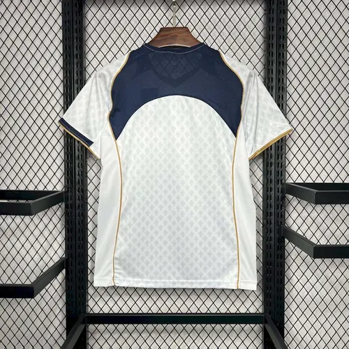 Maillot de football rétro 2004 Portugal Extérieur AAA qualité fan — view 4