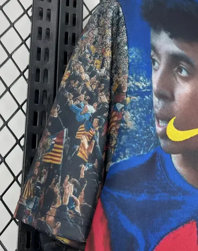 2025/2026 Barcelona Sonderausgabe 26 Fußballtrikot   — view 5