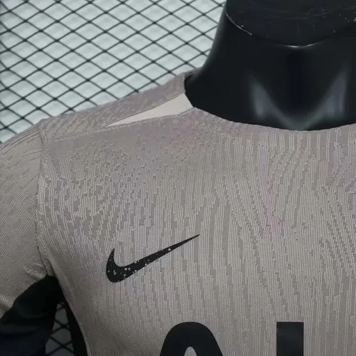 2023/2024 Spielerversion Tottenham Drittauswärtsfußballtrikot  — view 4