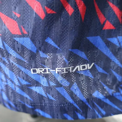 Camisa de Futebol Barcelona Edição Especial 34 Versão Jogador 2025/2026  — view 8