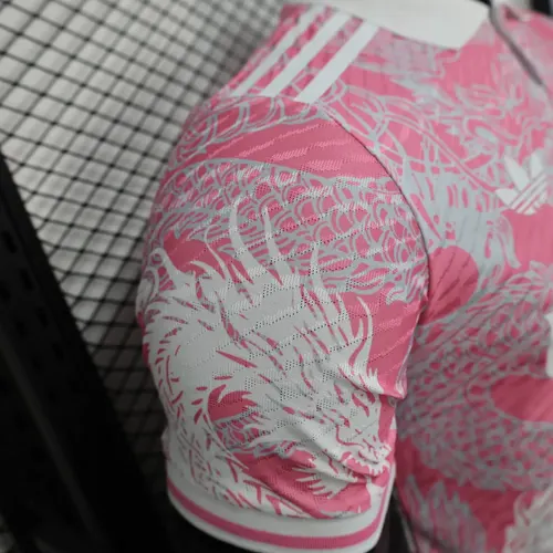 2025/2026 Player Version Real Madrid Special Edition Pink Football Jersey  — view 6