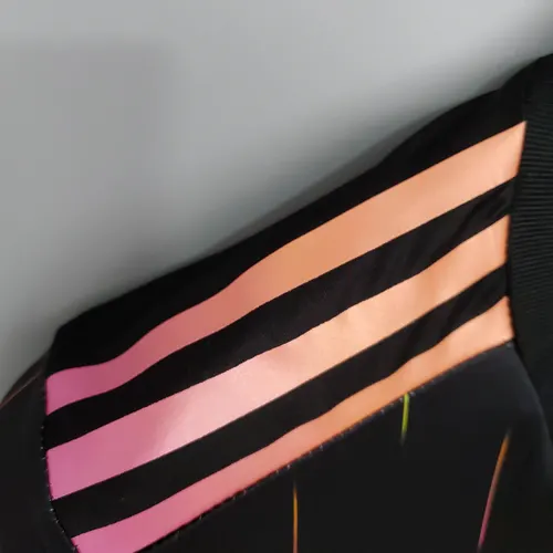 Juventus 2021/2022 jersey  away — view 8