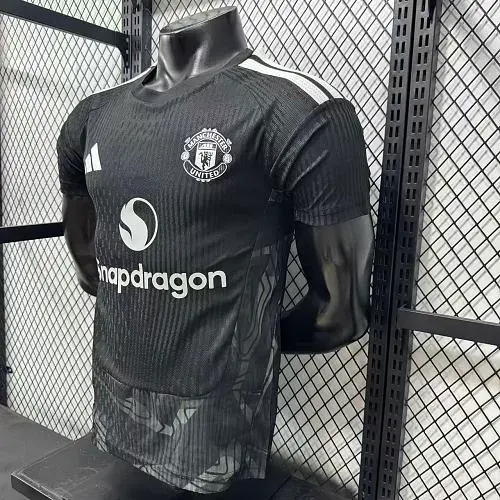 2026/2027 Spielerversion Manchester United Torwarttrikot   — view 4