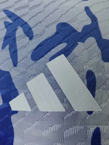 2025/2026 Spielerversion Real Madrid Vorbereitungsspiel Sonderedition Fußballtrikot  — view 3