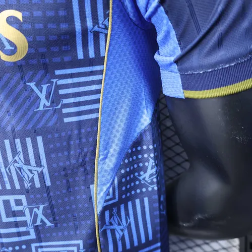 Camisa Real Madrid Versão Jogador Edição Especial 18 2025/2026  — view 8