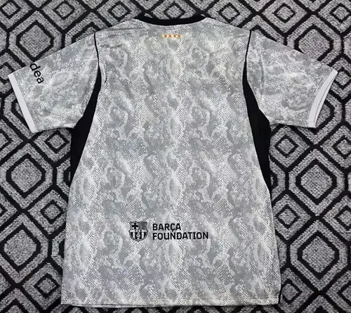 2026/2027 Barcelona Goalkeeper Football Jersey   — view 2