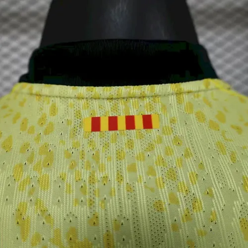 2025/26 Versão Jogador Barcelona Away Série Mamba Kobe Bryant Edição Conjunta Camisa de Futebol  — view 6