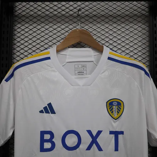 2023/2024 Leeds United Heim Fußballtrikot — view 3