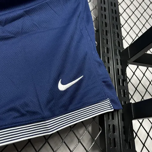 2024/2025 Tottenham Heim Shorts — view 4