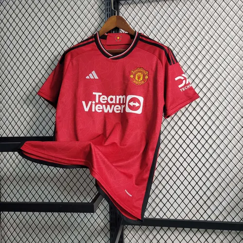 2023/2024 Manchester United Home Football Shirt   — view 3